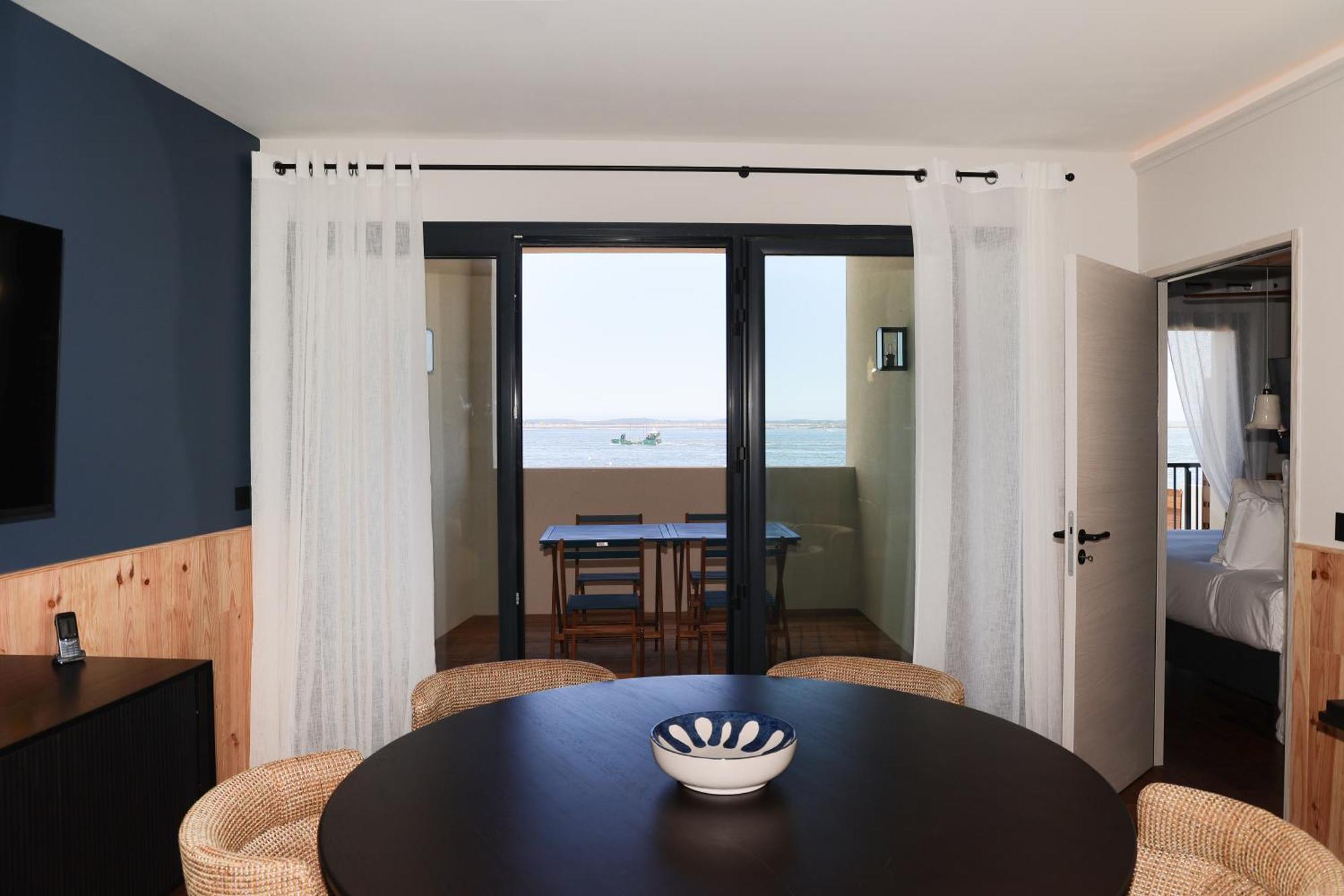 Les Vagues Hotel & Spa 阿卡雄 外观 照片