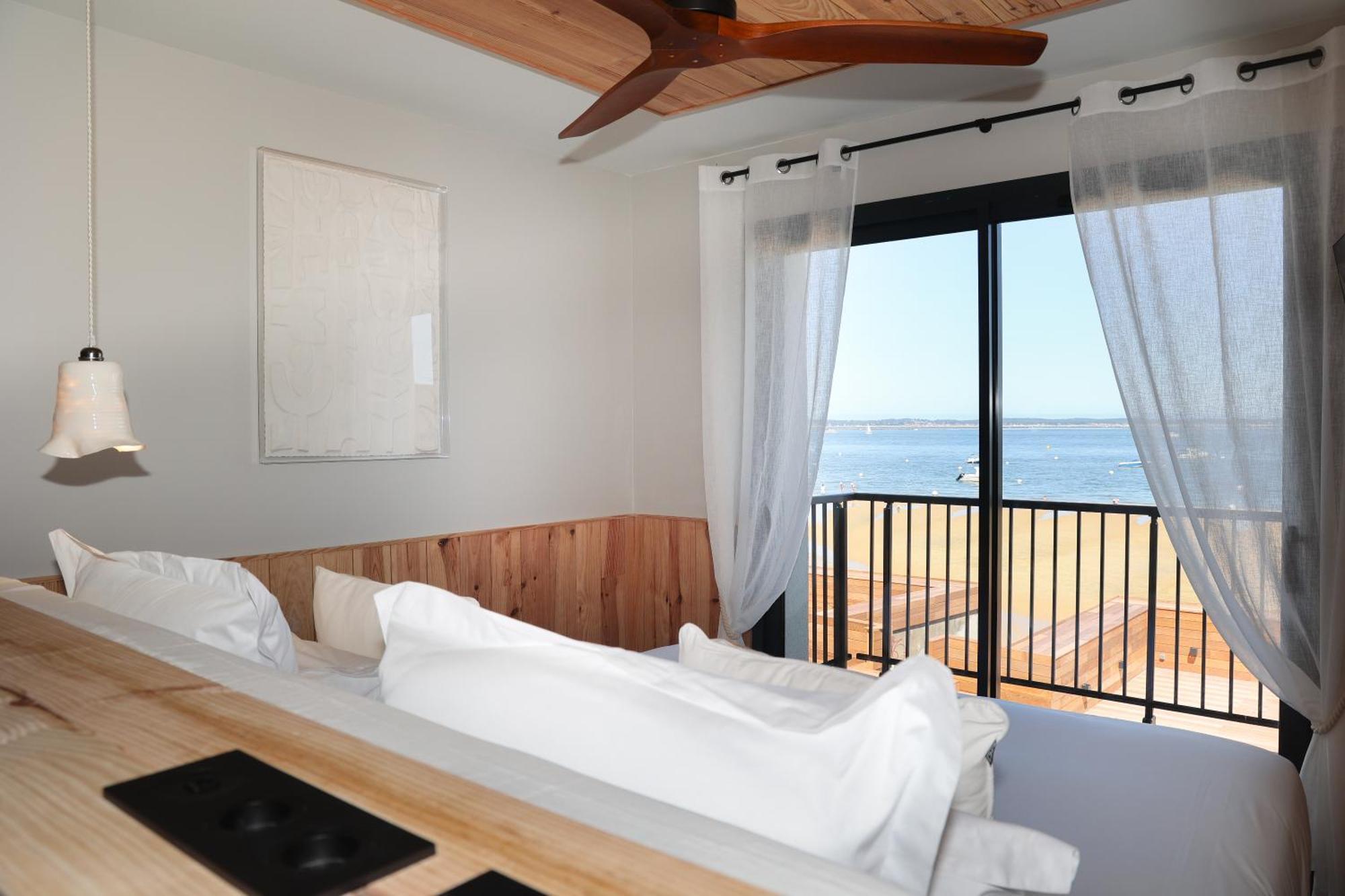 Les Vagues Hotel & Spa 阿卡雄 外观 照片