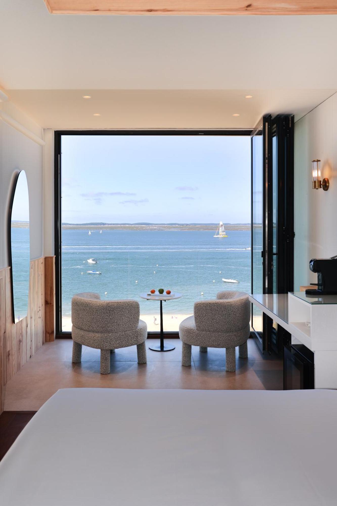 Les Vagues Hotel & Spa 阿卡雄 外观 照片
